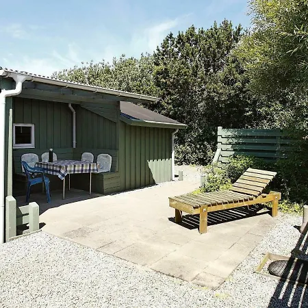 Feriehus Two-bedroom Holiday In 1